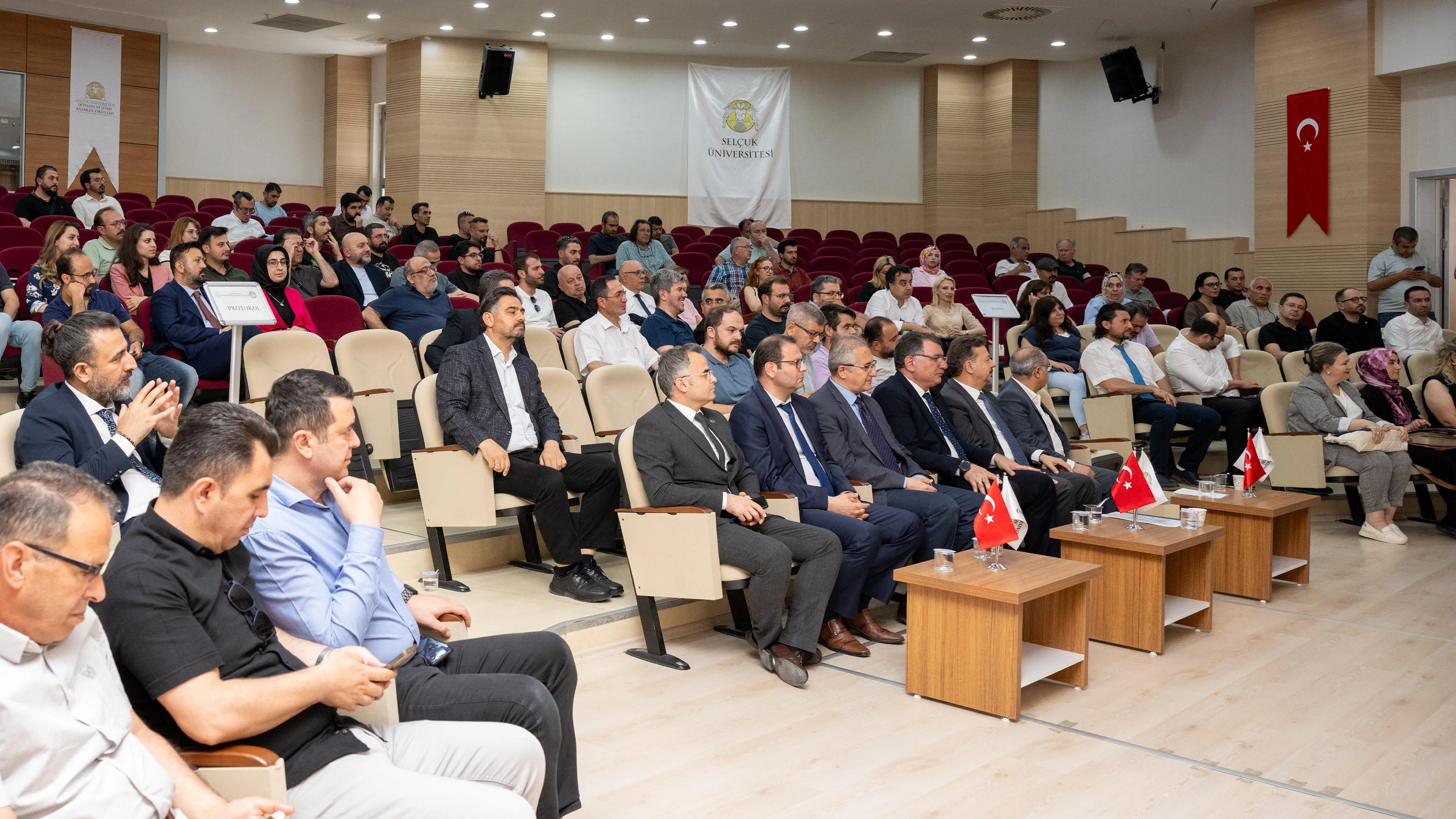 Selçuk Üniversitesinde üniversite-sanayi iş birliğini güçlendirecek buluşma